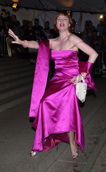 nell campbell feet 4