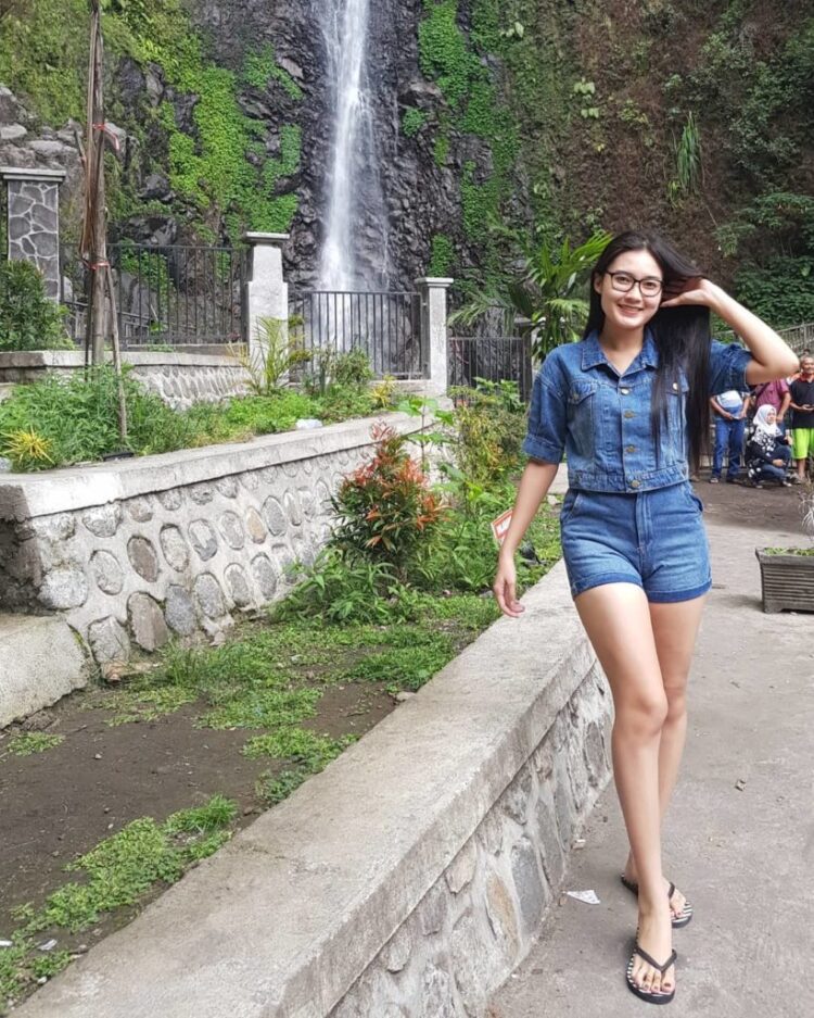 nella kharisma feet 3