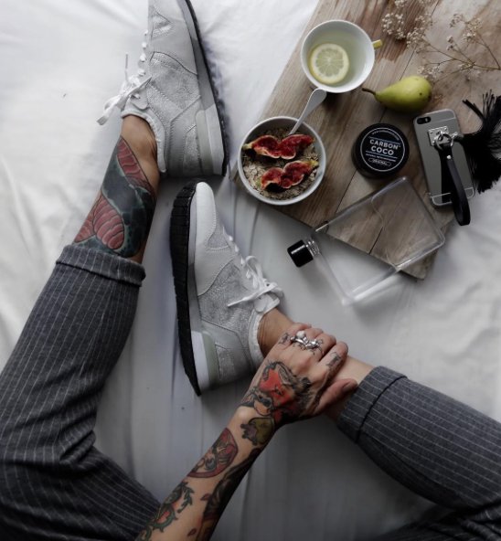 nena von flow feet 3