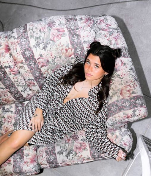 nessa barrett feet 4