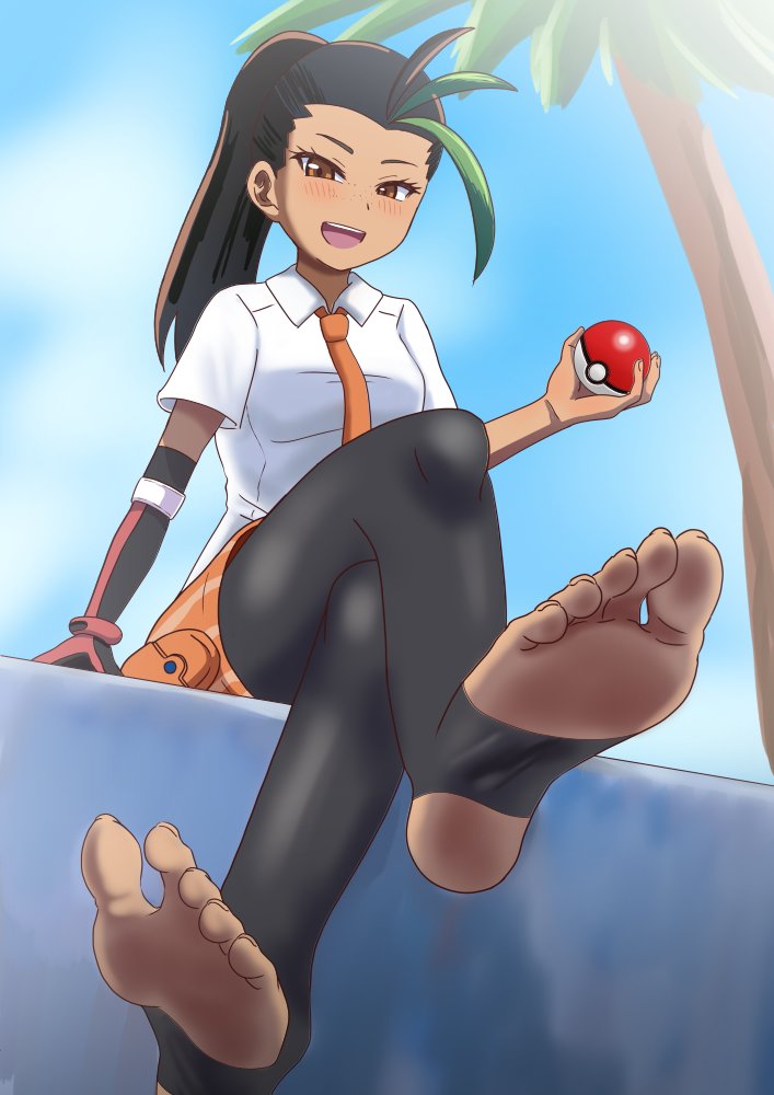 nessa sphere feet 5