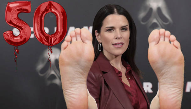 neve campbell feet 3