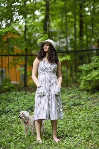 neveah collins feet 5