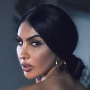 neveen ismail feet 4