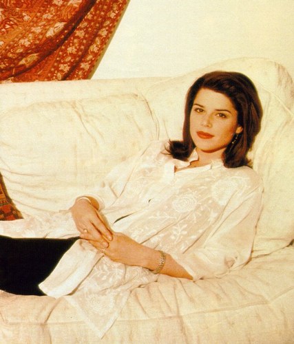 neveh surrendeh feet 6