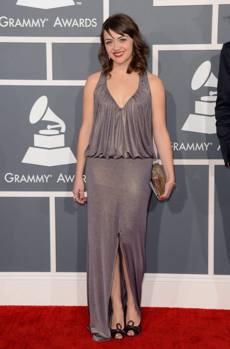 neyla pekarek feet 1 scaled