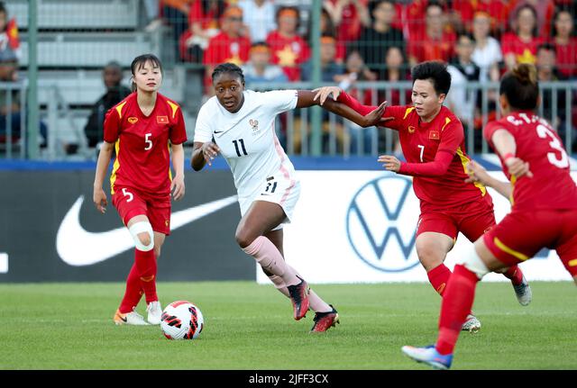 nguyen thi tuyet feet 6