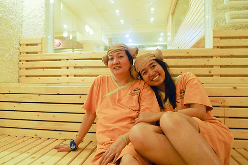 nguyen thuy linh feet 5