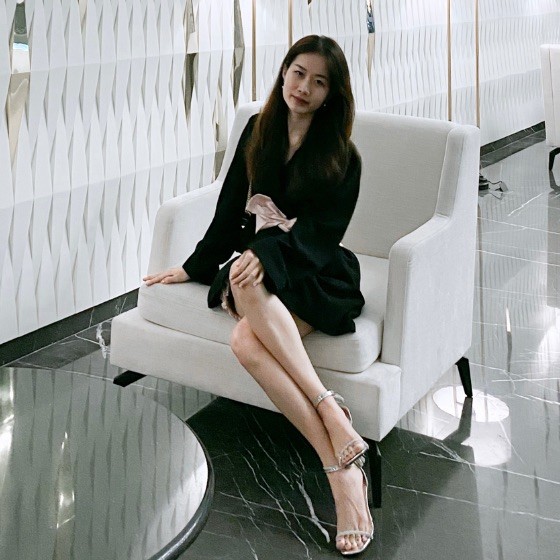 nguyen tran khanhh linh feet 6