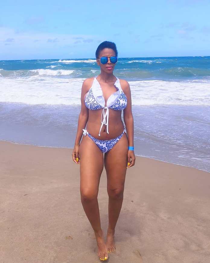 nhlanhla nciza feet 6