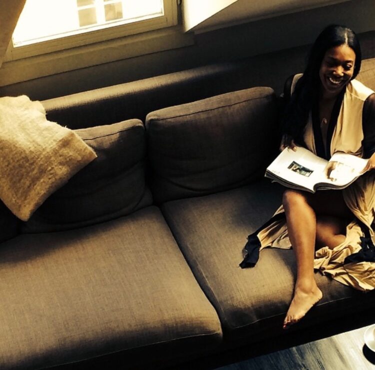 nia renee hill feet 1