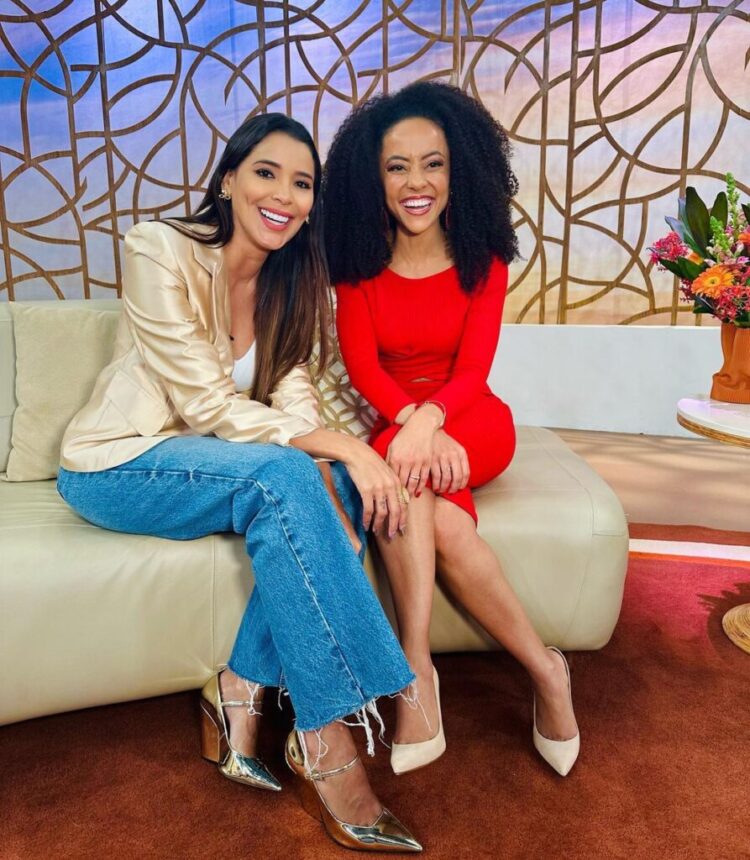 niara meireles feet 3