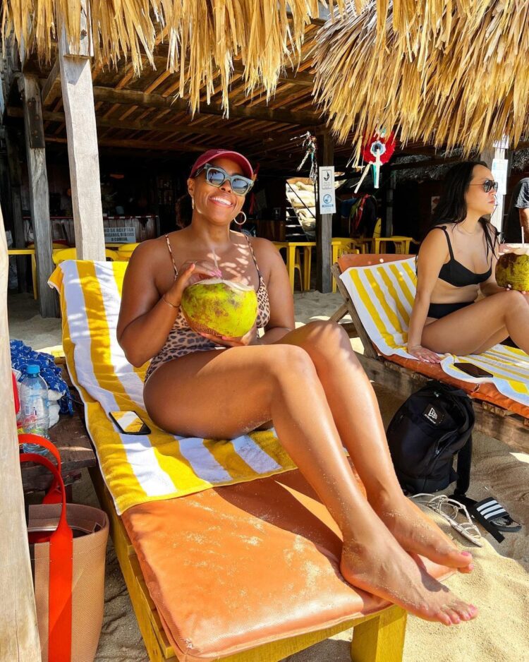 nichelle hines feet 4