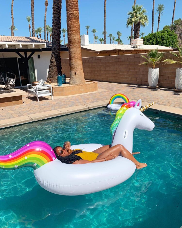 nichelle hines feet 6