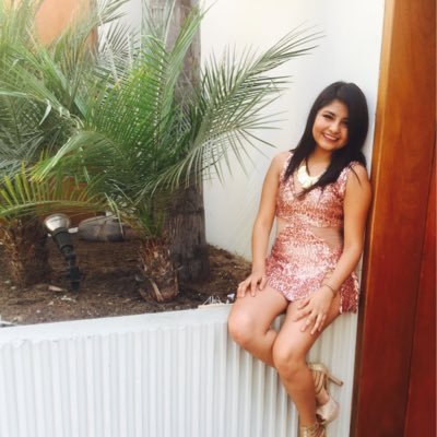 nickol sinchi feet 3