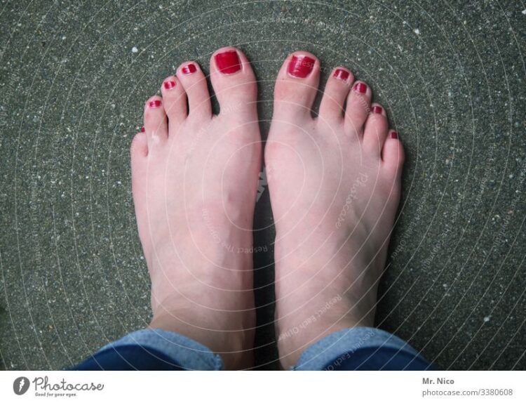 nico feet 1
