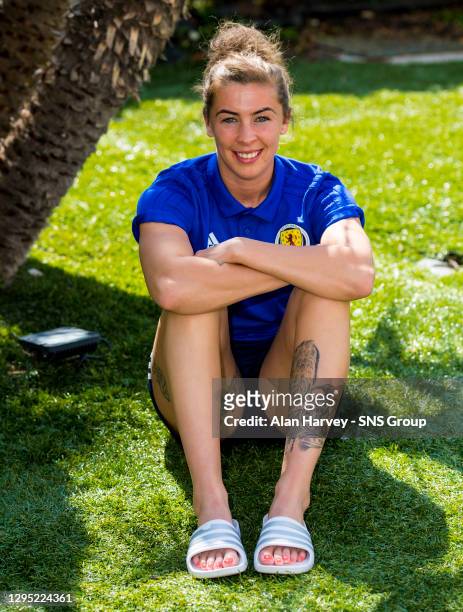 nicola franta feet 6