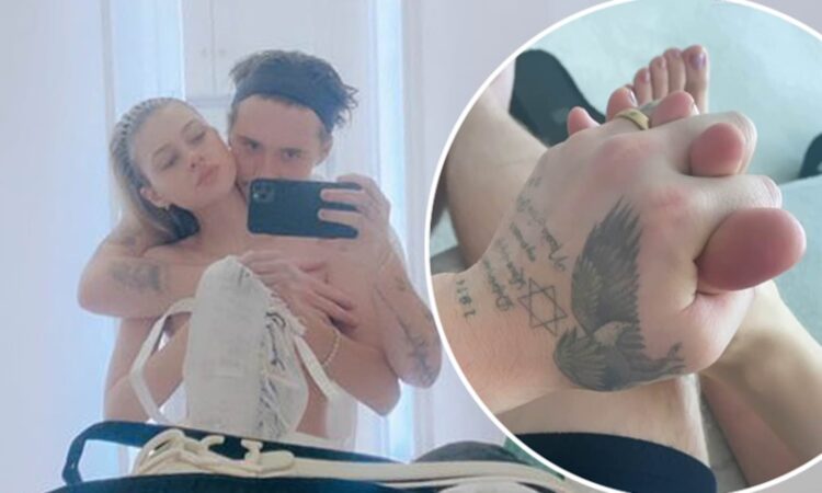 nicola reynolds feet 6