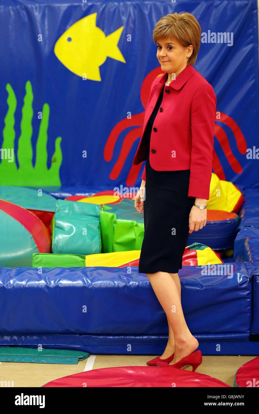 nicola sturgeon feet 3