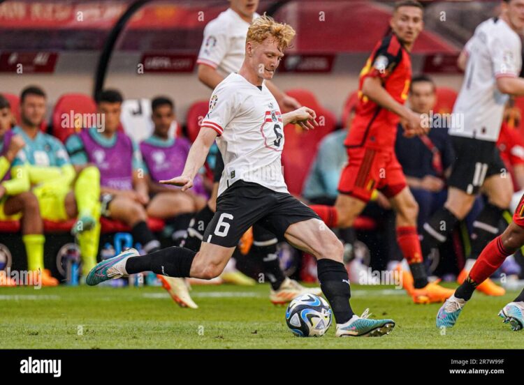 nicolas seiwald feet 2