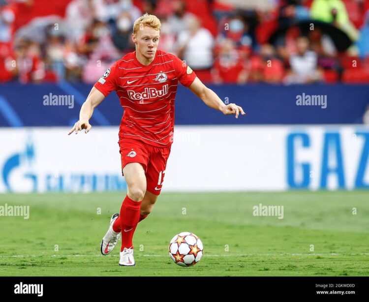 nicolas seiwald feet