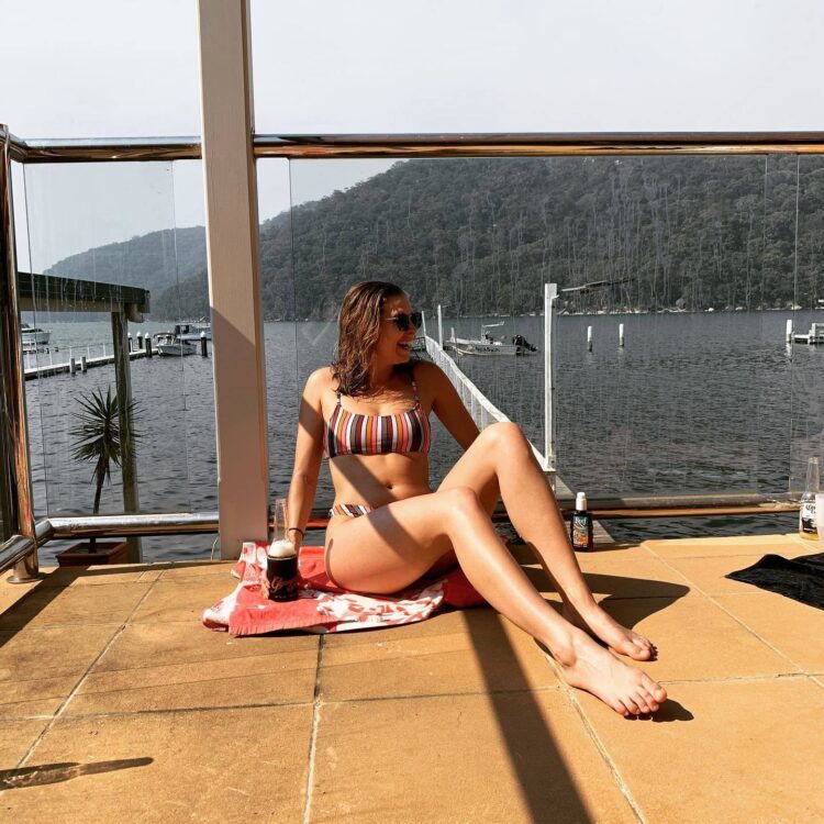 nicole a. mclaren campbell feet 2