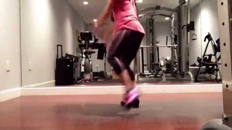 nicole billow feet 4