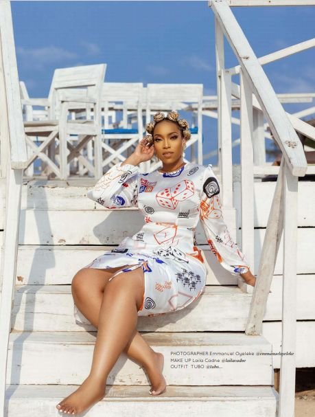 nicole chikwe feet 5