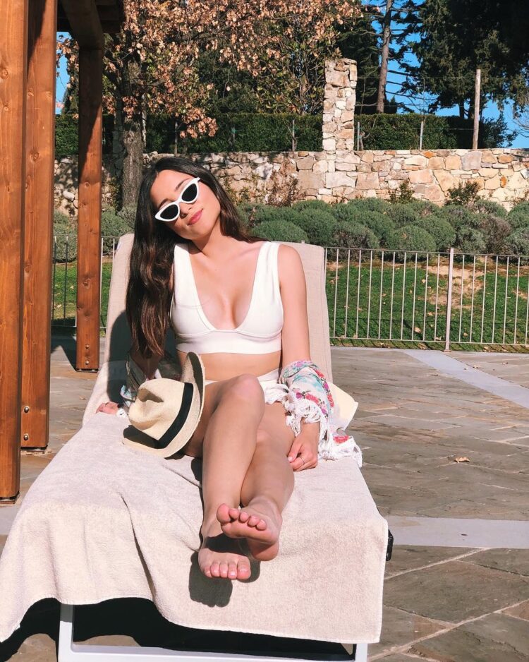 nicole lopez alvar feet