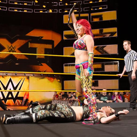 nicole matthews feet 5