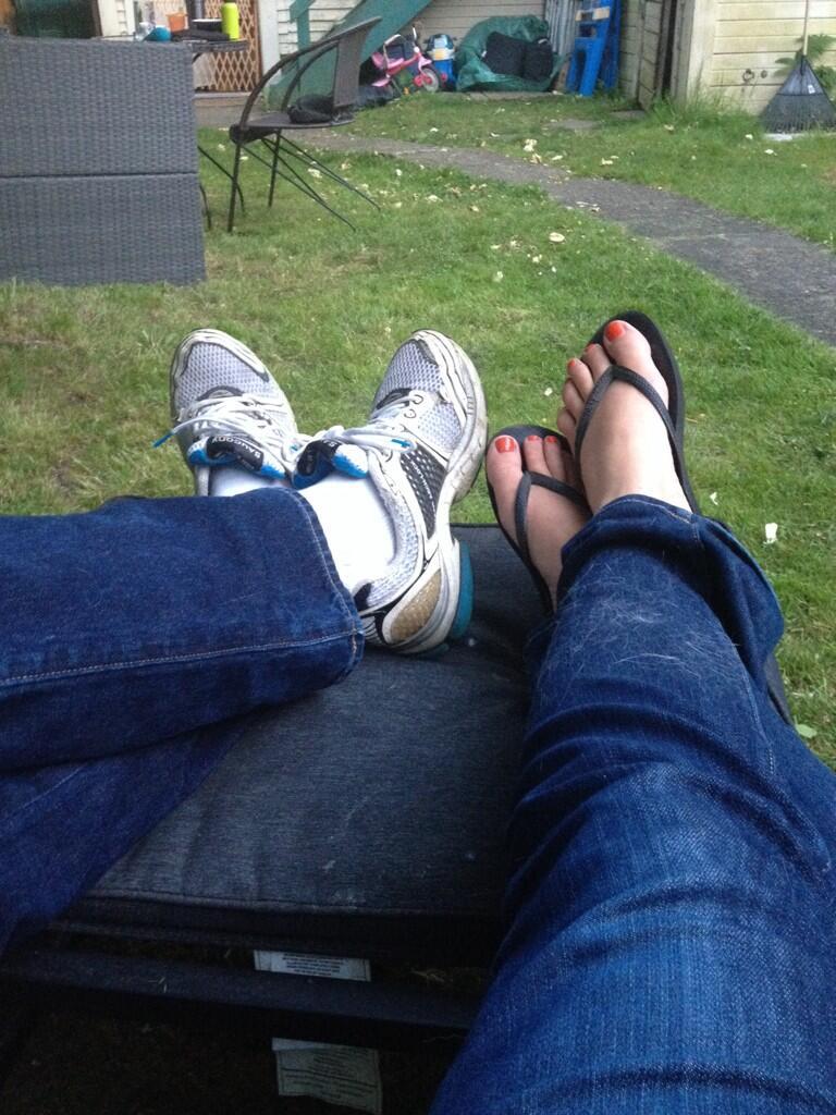 nicole oliver feet 4