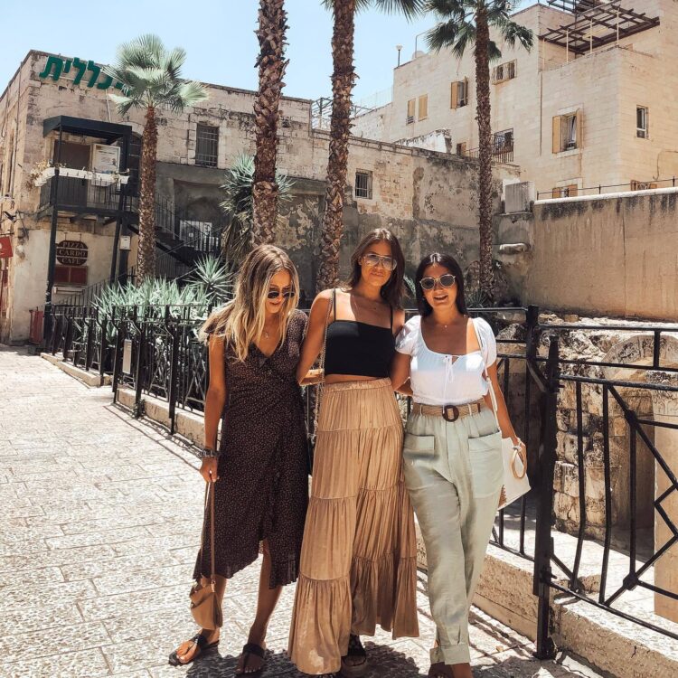 nicole pellegrino feet 3