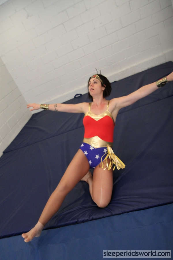 nicole raczynski feet 3