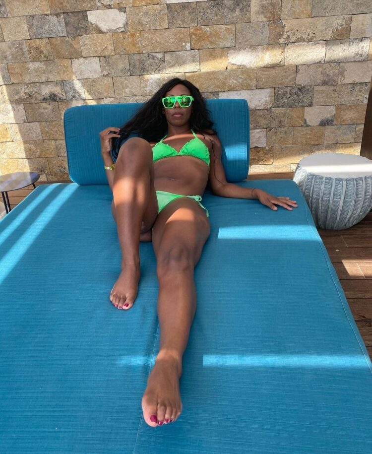 nicole sanchez feet 4