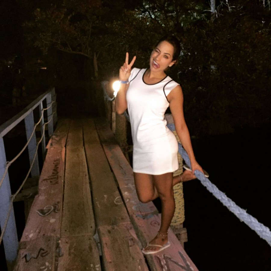 nicole santamaria feet 1