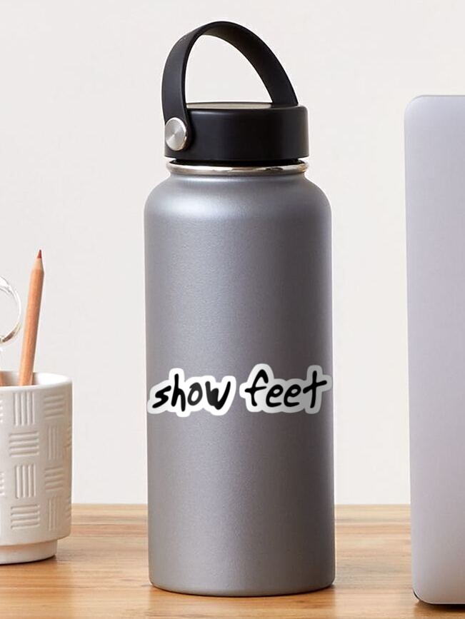 nicolette dinki feet 4