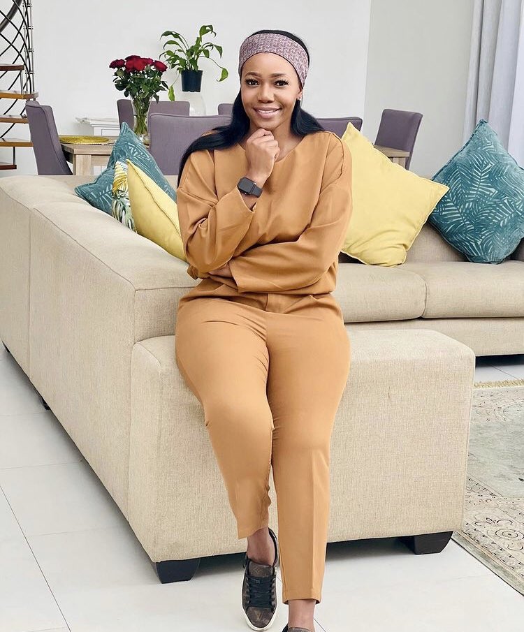 nicolette mashile feet 4