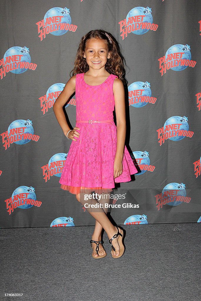 nicolette pierini feet