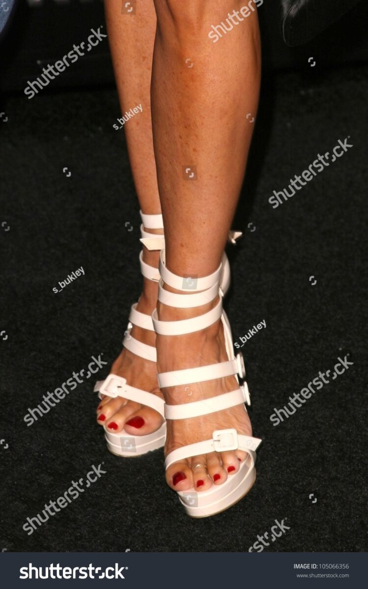 nicolette stocks feet 1