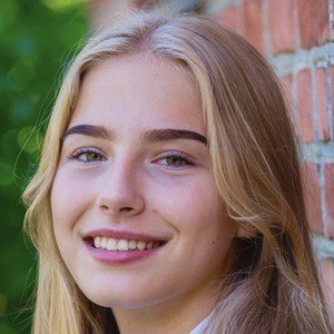 nicoline victoria hansen feet