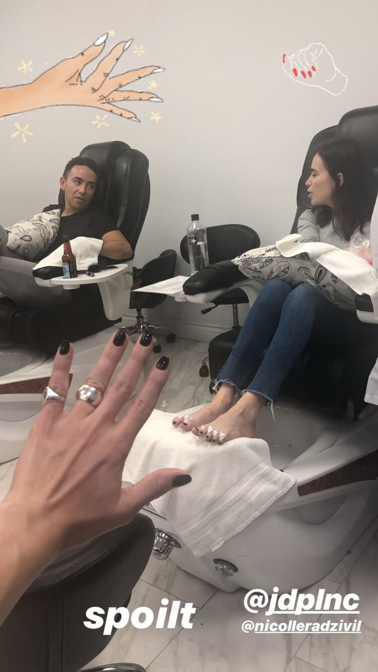 nicolle radzivil feet 3