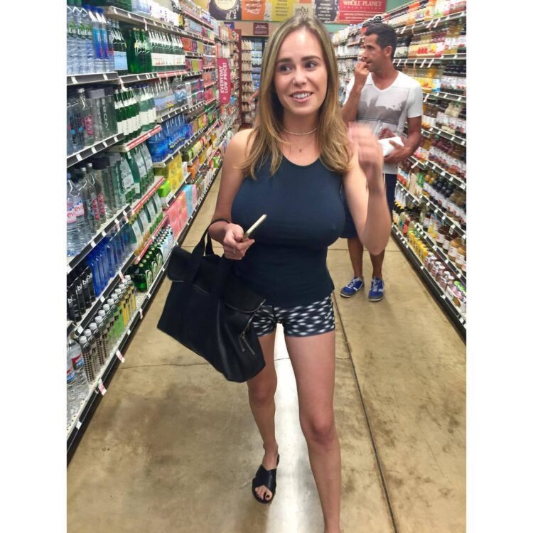 nicolle radzivil feet