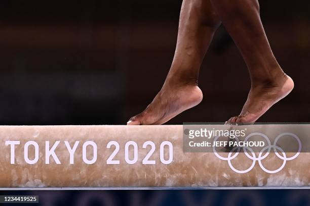 nicolle rocha feet 6