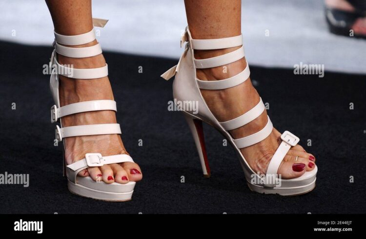 nicollette sheridan feet 2