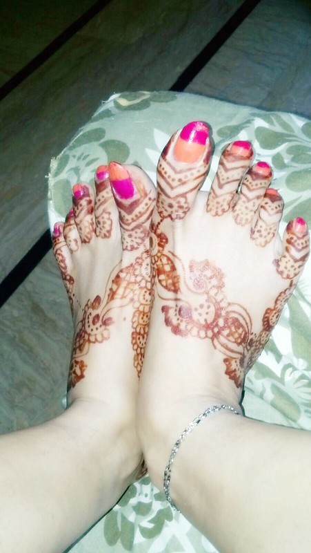 nida khan feet 3