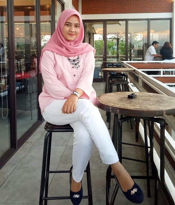 niena baharun feet 2