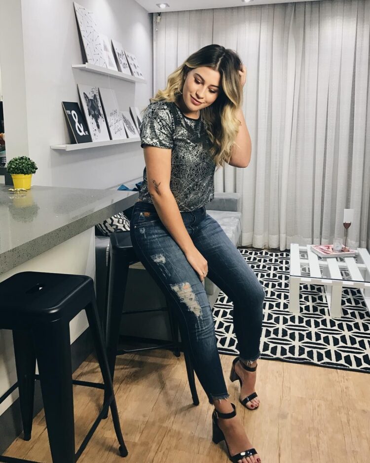 niina secrets feet 6