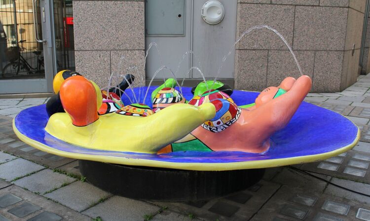 niki de saint phalle feet 5