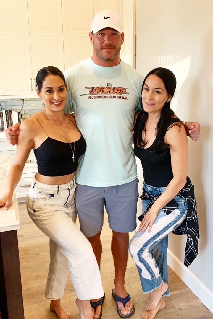 niki martinez feet 5