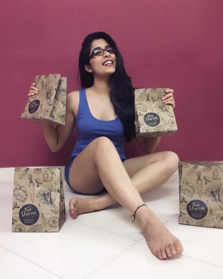 nikita sharma feet 1